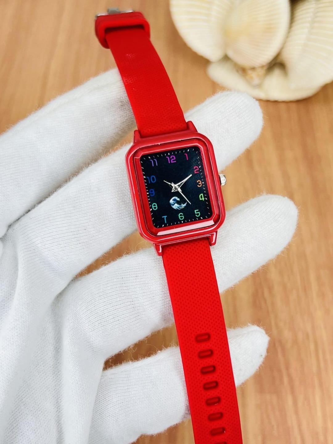 Women Quartz Sports Watch- 1 Pc Water Resistant Square Watch